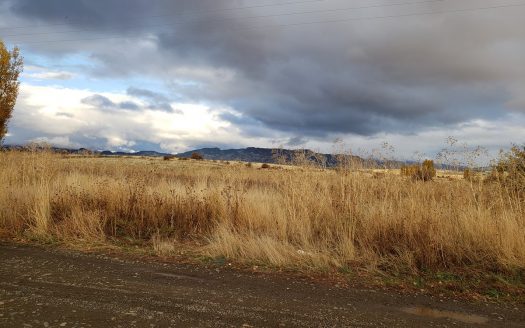 Lote de casi una hectarea en Trevelin – Zona cinco esquinas