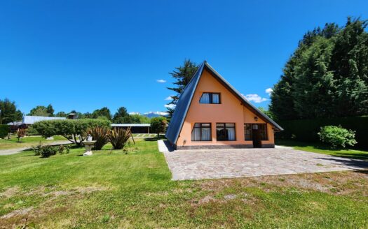 Vivienda mas cabañas en Trevelin